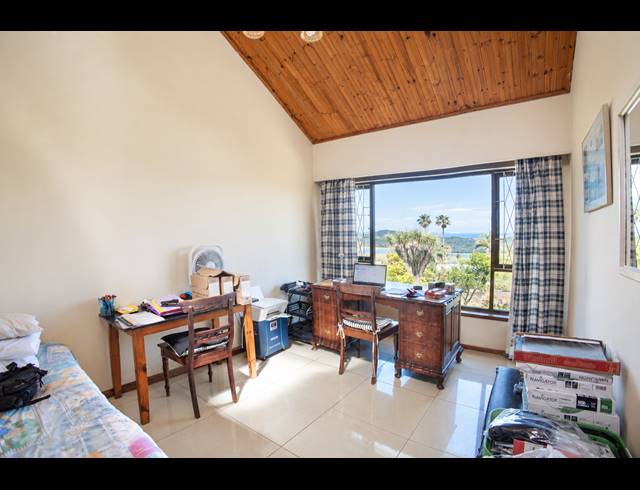 5 BEDROOM HOUSE FOR SALE IN BEACON BAY